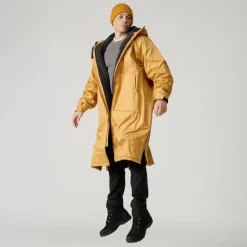 Damen Passenger Clothing Outdoorjacken|Outdoorjacken^ESCAPISM RECYCLED SHERPA LINED CHANGING ROBE Unisex - Poncho