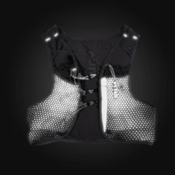 Best STRIVE FLY VEST - Laufweste Reflektierendes Zubehör|Trinkrucksäcke Und Trinksysteme