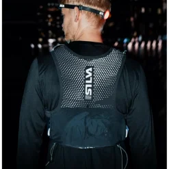 Best STRIVE FLY VEST - Laufweste Reflektierendes Zubehör|Trinkrucksäcke Und Trinksysteme