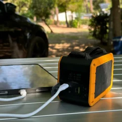 Xtorm Powerbanks^100W RUGGED FLASHLIGHT POWERBANK 40.000 - TORCH - Powerbank